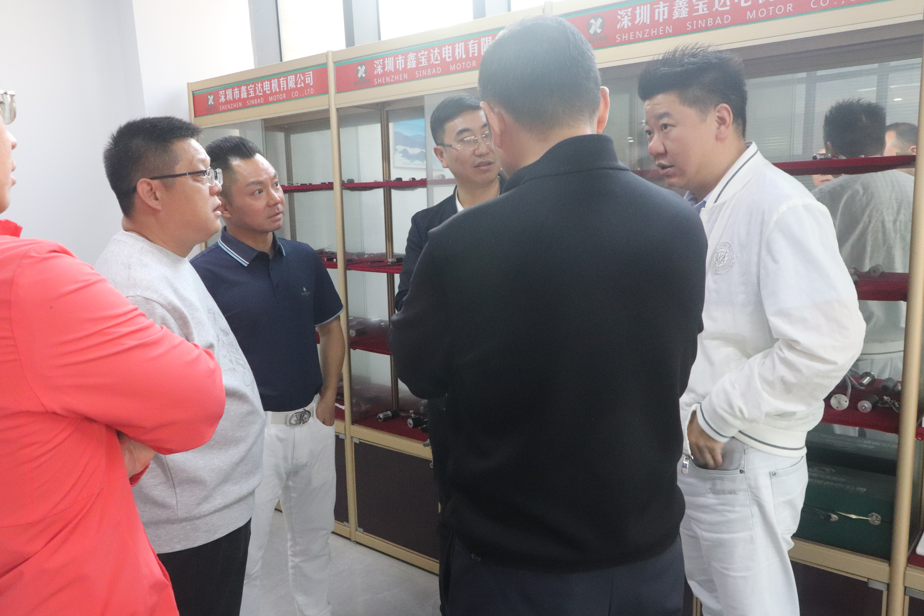 2025.4.7熱烈歡迎客戶一行蒞臨我司參觀指導(dǎo)工作！